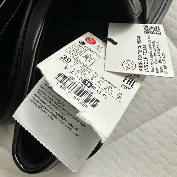 Size 39 Zara brand new patent shoes - Picture 4 of 5